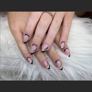 Shop nails vùng Figtree cần thợ chân tay nước