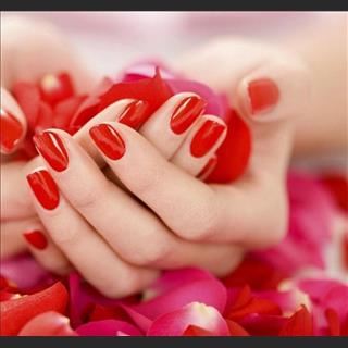 Shop nail tại Orange cần thợ làm builder gel, infill hoặc bột